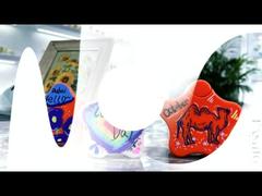 별과 꽃잎 모양의 스프레이 병